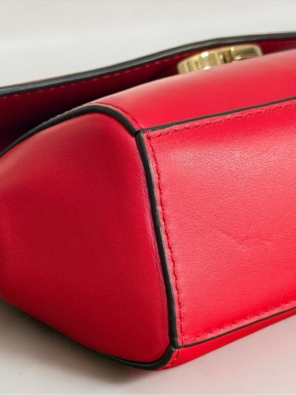 Authentic Michael Kors Red Leather Top-Handle Crossbody Bag! - Picture 8 of 14